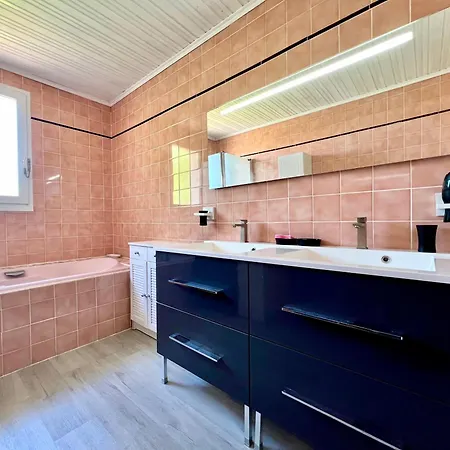 Maison 4 Pieces 6 Couchages Les Bains Lbo000-071