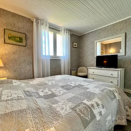 Maison 4 Pieces 6 Couchages Les Bains Lbo000-071 Вилла La Bree-les-Bains