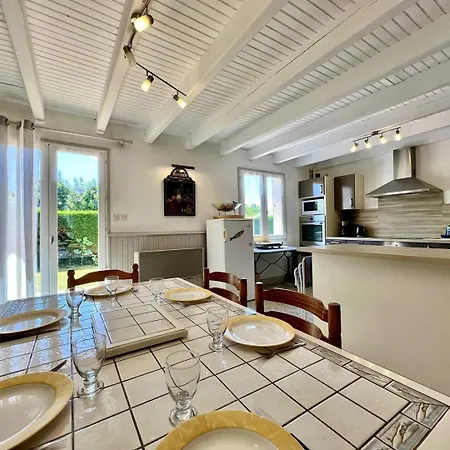 Вилла Maison 4 Pieces 6 Couchages Les Bains Lbo000-071