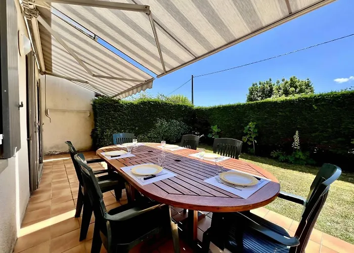 Maison 4 Pieces 6 Couchages Les Bains Lbo000-071 * La Brée-les-Bains